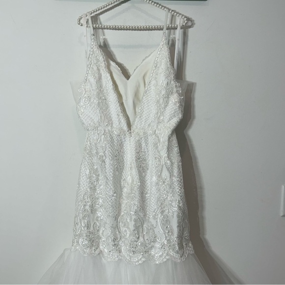 Lucci Lu plunging Mermaid Gown Wedding White Lace Sequin Dress size 14 new w/tag - Picture 6 of 12